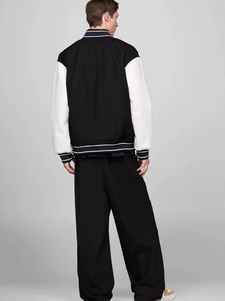 Джинсовая куртка Tommy Jeans черная