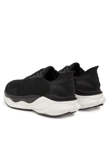 Clarks Superge Clarks Pace. črna
