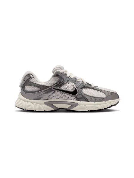 Pantofi Nike gri