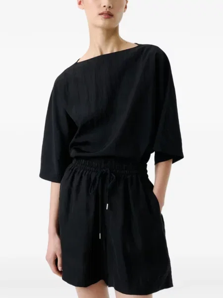 Top Studio Nicholson negru