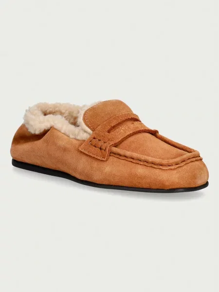 Posa mocasini pentru femei din piele întoarsă Penny Loafer maro
