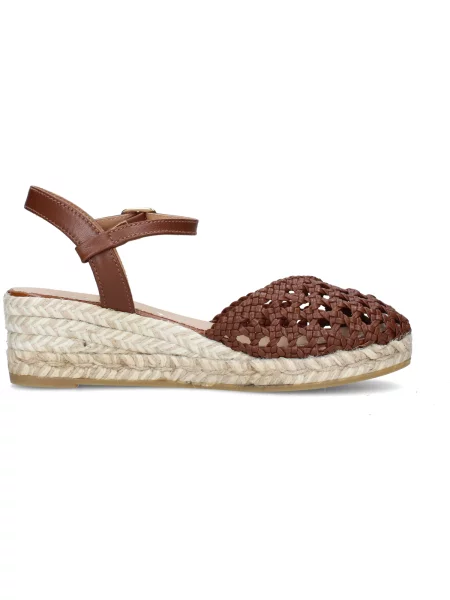 Pantofi Gaimo maro