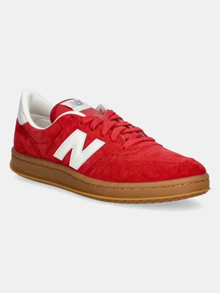 Велурени маратонки New Balance червено