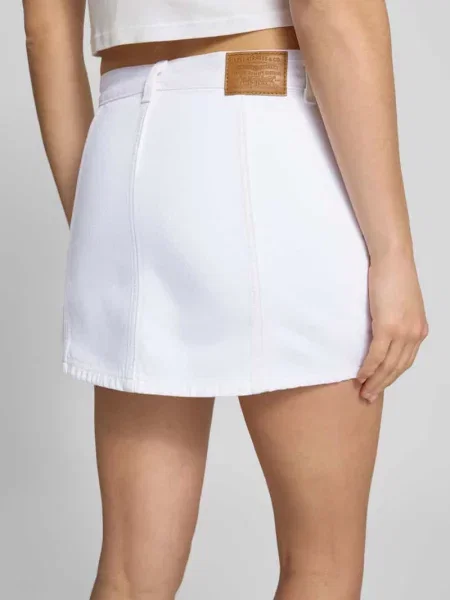Wąska spódnica jeansowa z czystej bawełny Levi's biała
