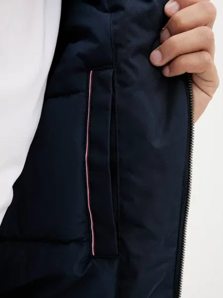 Tommy Jeans kurtka przejściowa granatowy