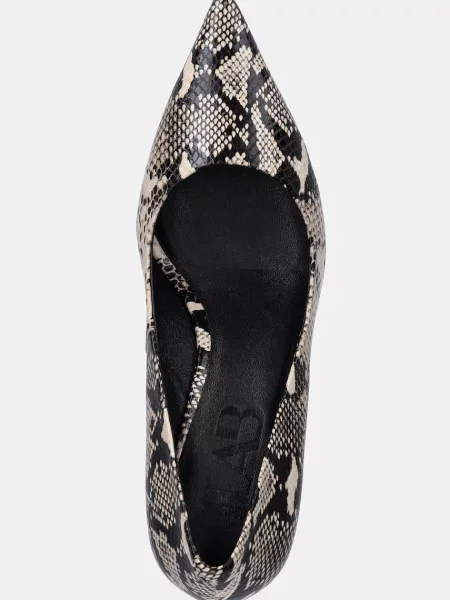 Кожаные туфли Answear.lab бежевые