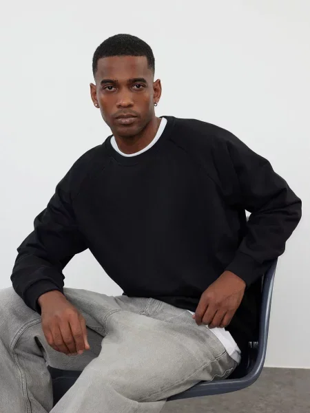 Пуловер Trendyol черно