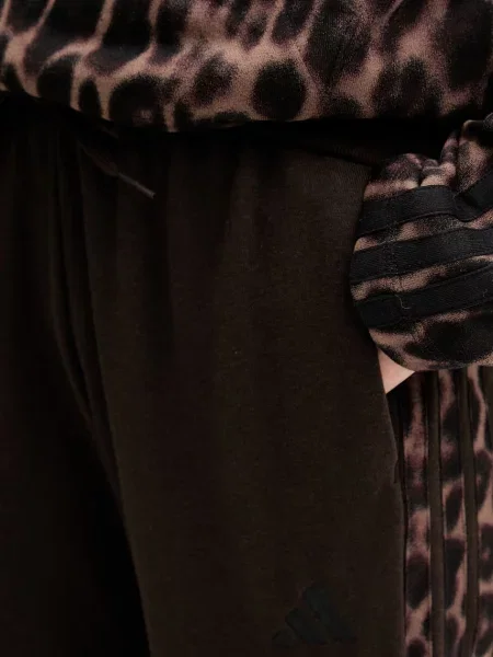 Спортивні штани adidas