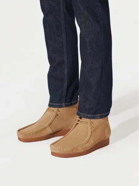 Μποτάκια Clarks καφέ