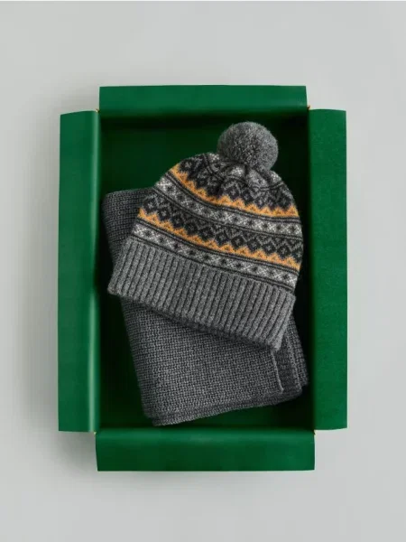 Reserved Căciulă beanie cu pompon gri-închis gri