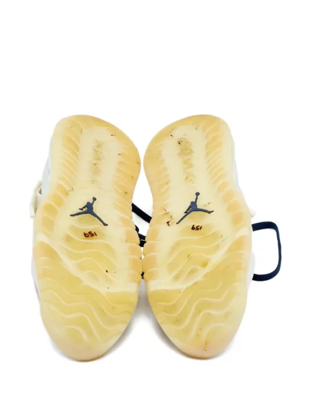 Sneakerși Jordan Proto alb