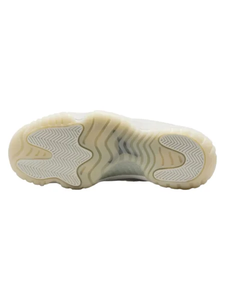 Retro tenisky Nike s perlami biela