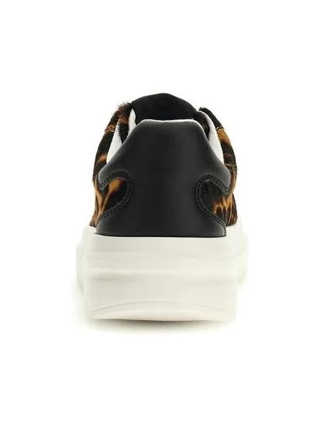 Pantofi Guess bej