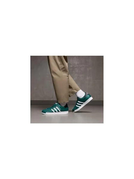 Pantofi Adidas