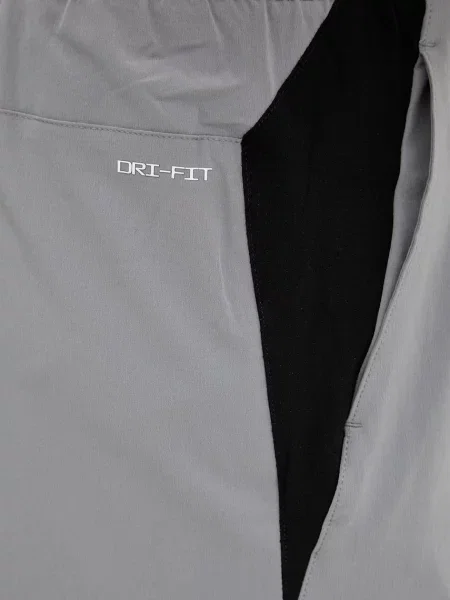 Шорты Nike