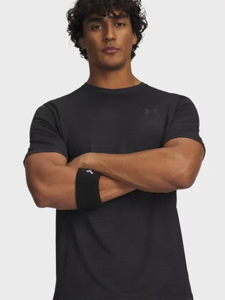 Жаккардовая спортивная футболка Under Armour черная