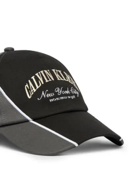 Calvin Klein Baseball sapka Two Tone Seasonal Graphic Cap fekete