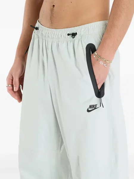 Căciulă Nike alb