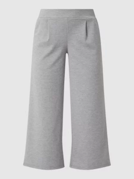 Kuloty z dodatkiem model ‘Kate’ Ichi