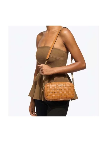 Crossbody kabelka Guess hnědá
