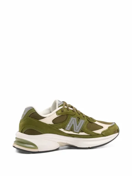 Top New Balance verde