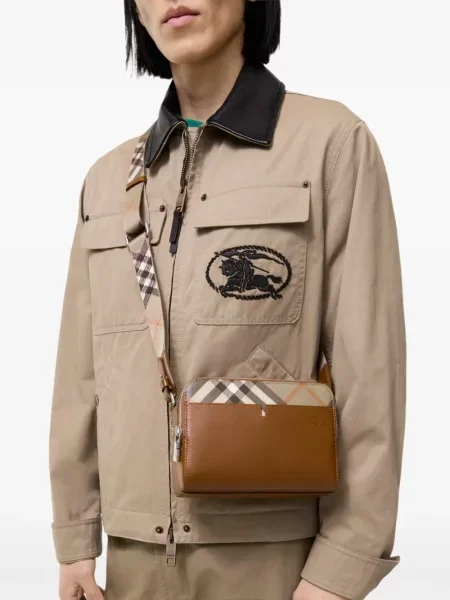 Kockás crossbody táska Burberry barna
