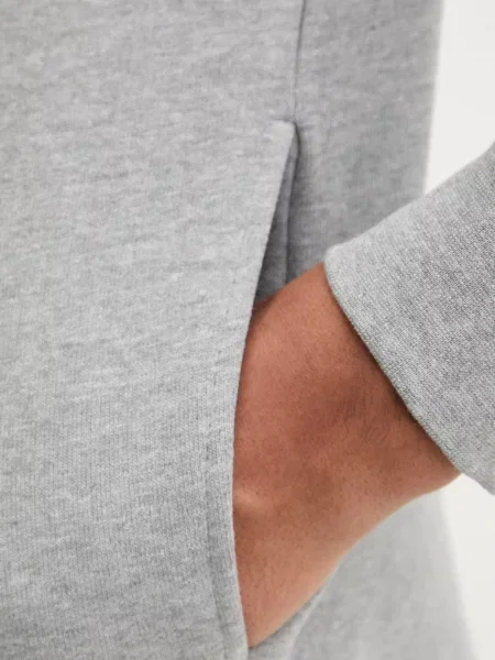Свитер Guess