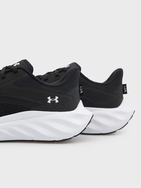 Кроссовки Under Armour черные