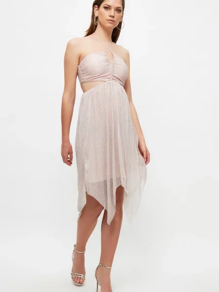 Sukienka wieczorowa Trendyol