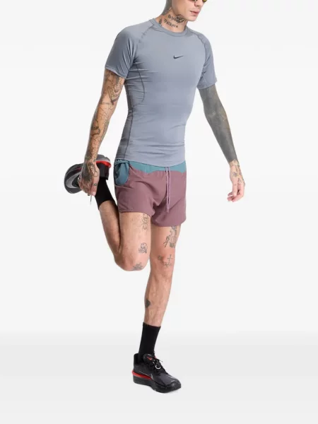 Pantaloni scurți Nike violet