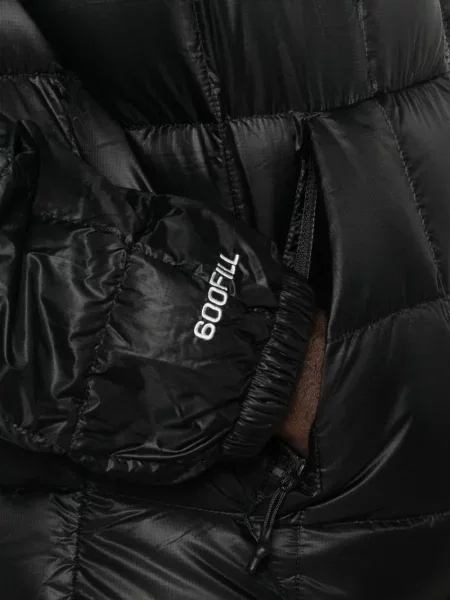 Jachetă matlasată Stüssy cu glugă negru