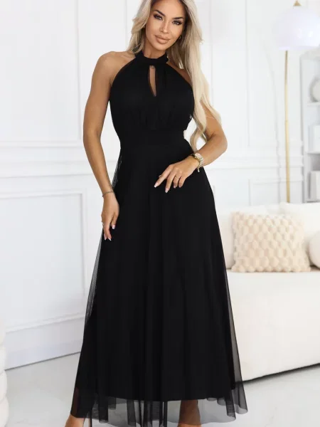 Maksi sukienka maxi Numoco Basic z dekoltem halter czarna