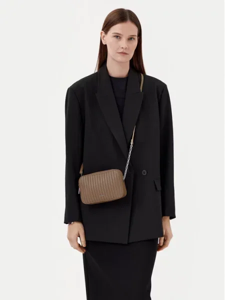 Calvin Klein Táska Mini Line Quilt Camera Bag barna