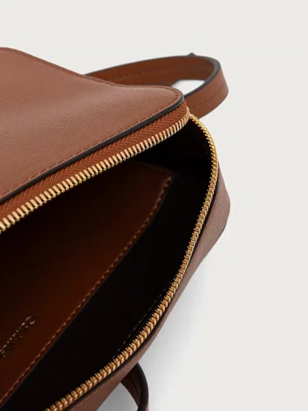Calvin Klein Táska Foil Logo Elongated Camera Bag barna