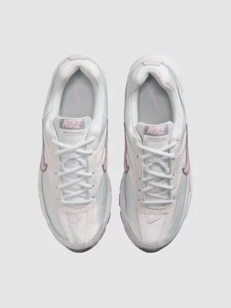Кожаные повседневные кроссовки Nike белые