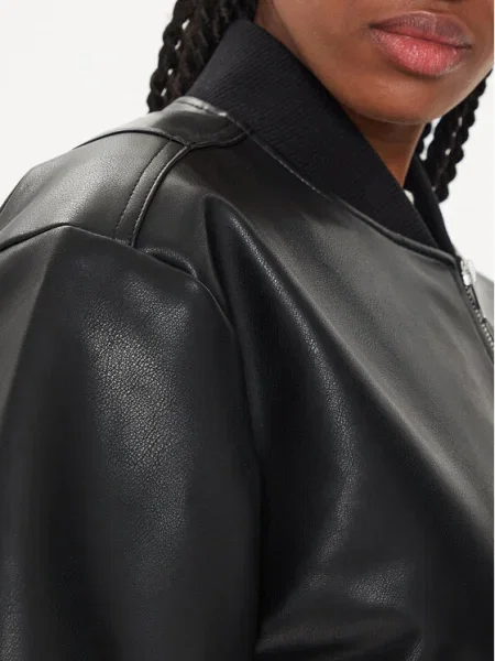 Calvin Klein Jeans Geacă din imitație de piele negru