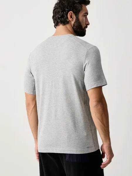 Nike T-shirt z bawełną Primary Dri-FIT szara