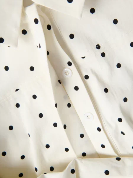 Reserved Сорочка в горошок кремовий 