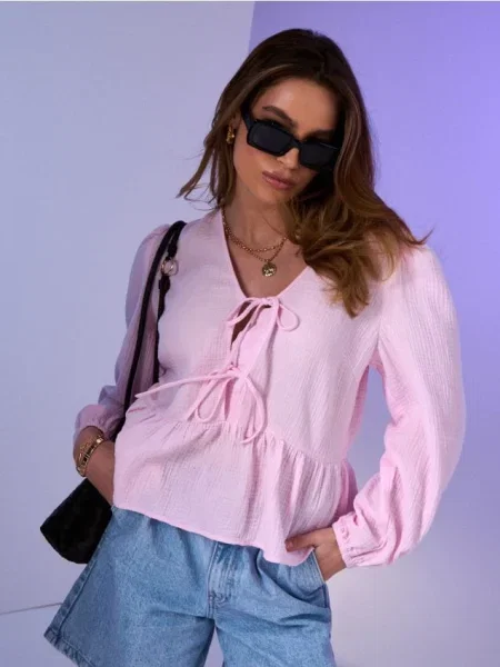 Муслінова сорочка з декоративним зав'язуванням пастельний рожевий