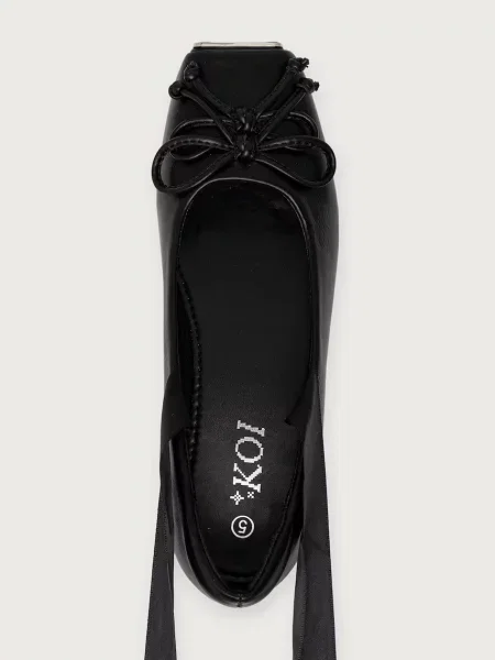 Koi Footwear балетки BLITHE METAL TOE BALLET FLATS