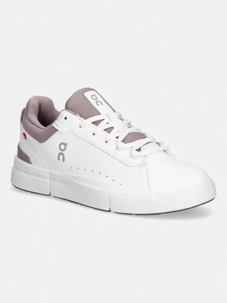 Sneakerși On alb