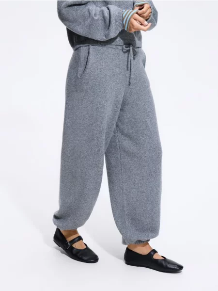 Reserved Pantaloni din jerseu cu adaos de lână gri-neutru gri