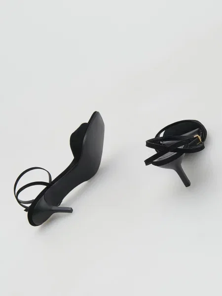 Босоножки Reserved черные