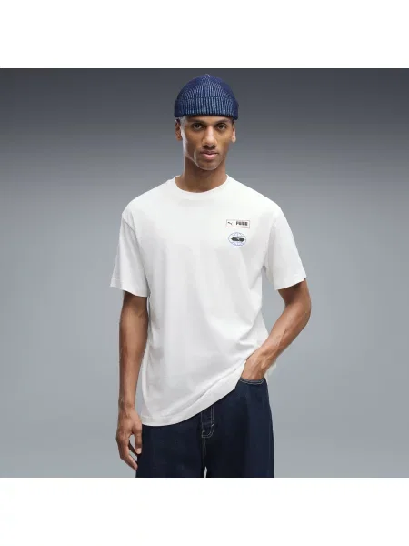 PUMA koszulka Graphics Relaxed Stacked o luźnym kroju Odzież S biały