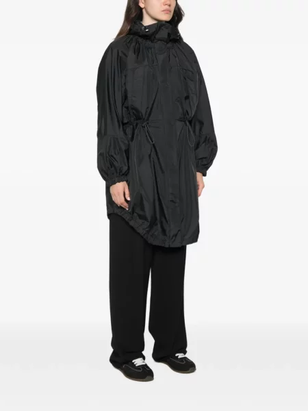 Geacă Moncler cu glugă cu cordon negru
