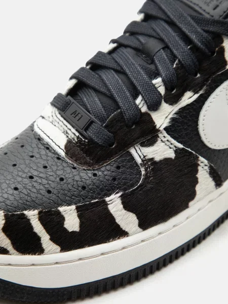 Nike Sportswear Nízke tenisky AIR FORCE 1 čierna biela
