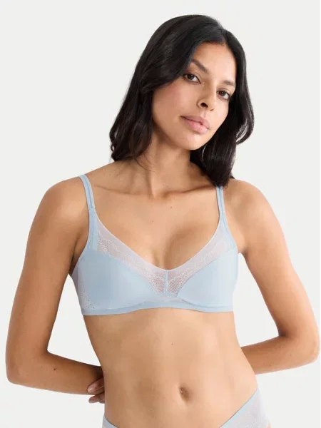 Triumph Varrásmentes melltartó Breathe & Lift Smart világoskék