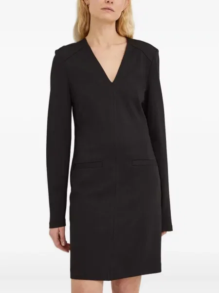 Rochie mini Bruuns Bazaar cu decolteu în V de costum negru