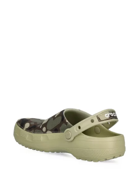 Papuci Crocs cu imagine slingback cu model camuflaj verde