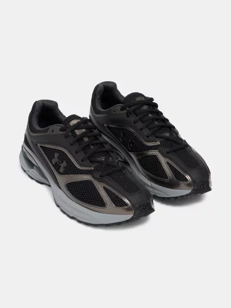 Copati Under Armour črna